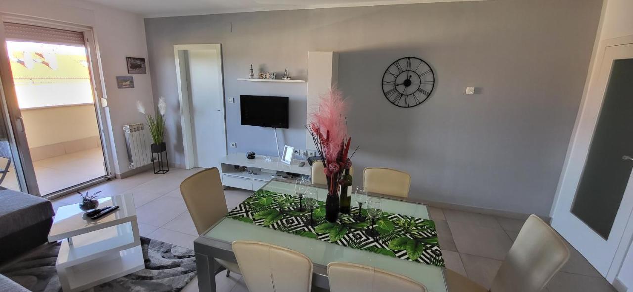 Apartment Summer Dream Punat Exterior photo