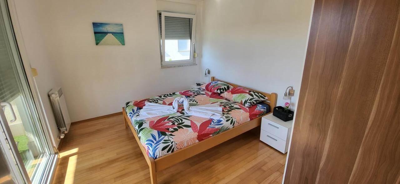Apartment Summer Dream Punat Exterior photo